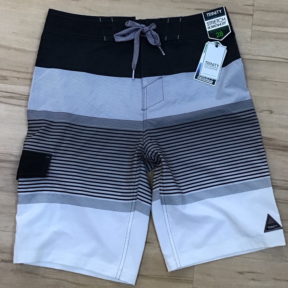 Trinity Men's Gray Black & White Striped Board Shorts With Pocket Size‎ 28 NWT